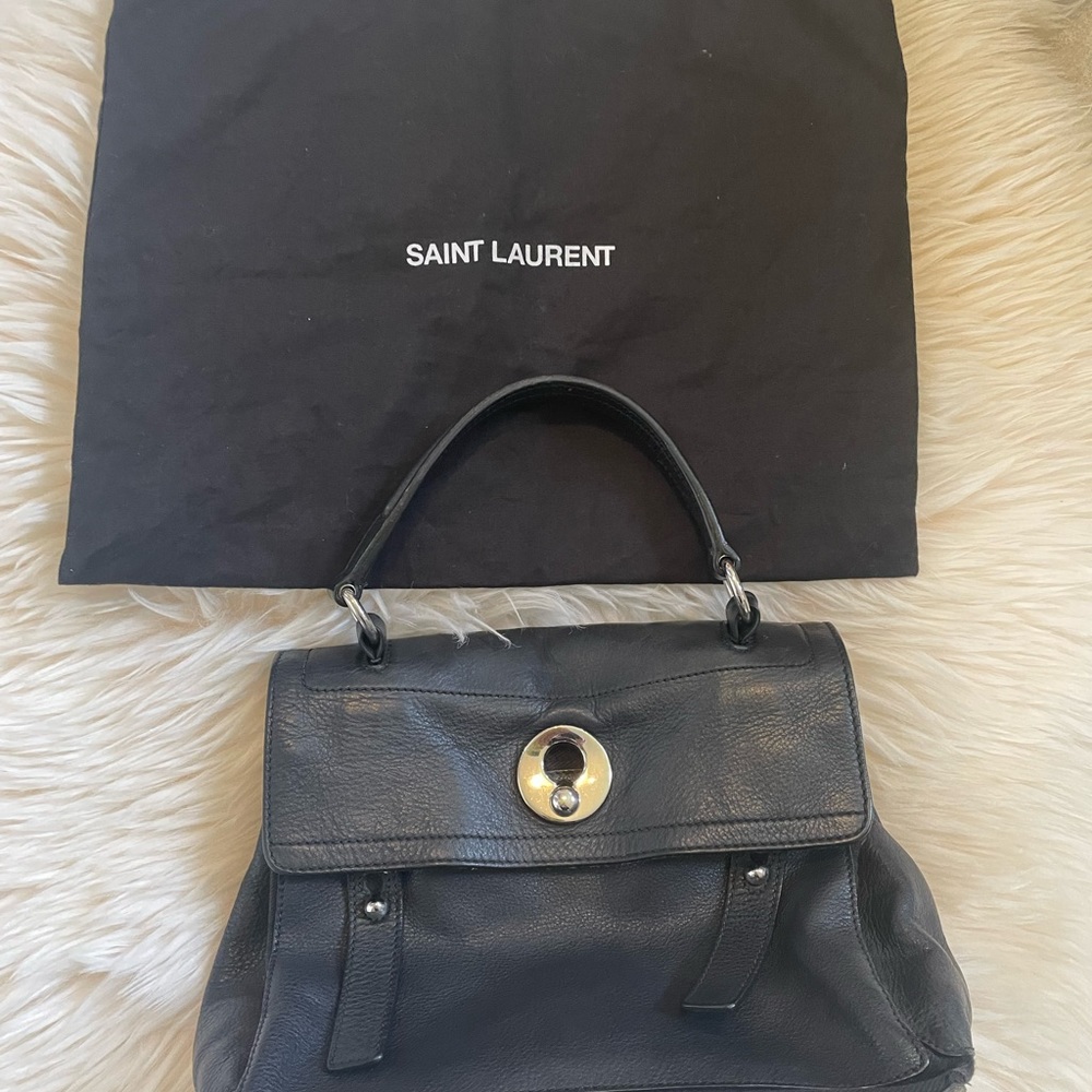 Yves Saint Laurent Muse calf skin bag